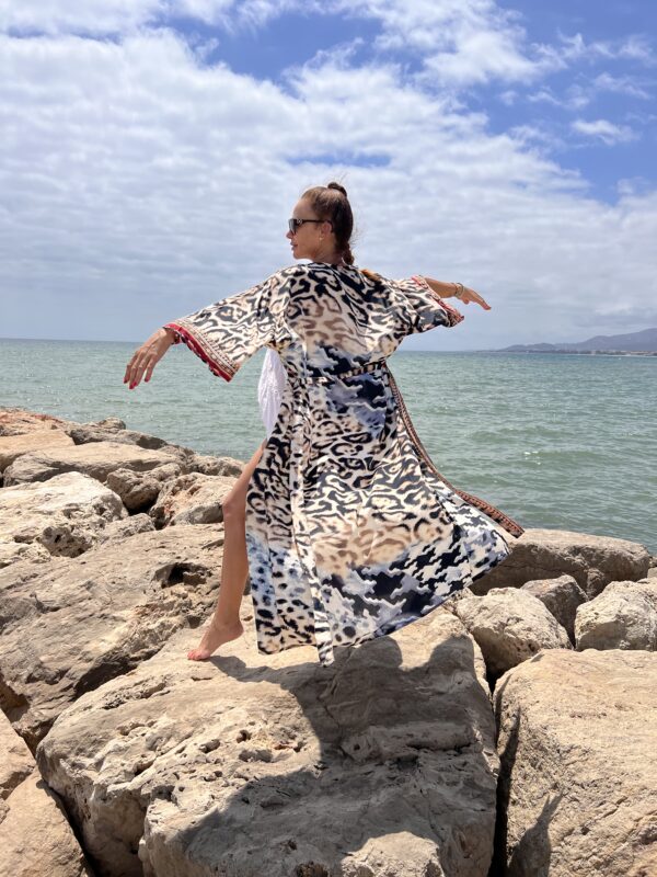 caftan print.